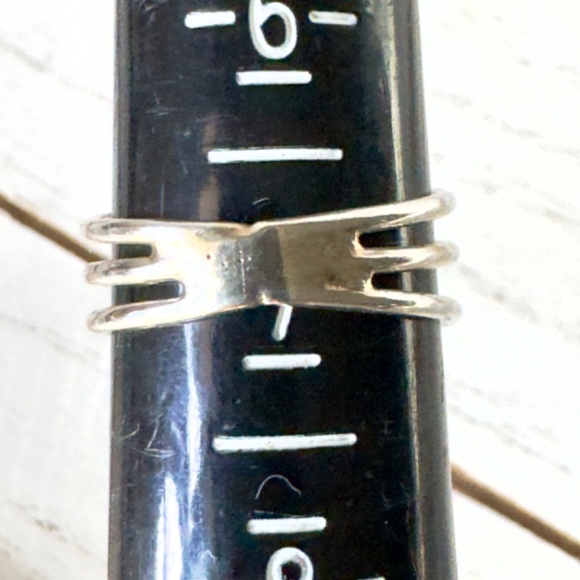 Vintage Sterling Silver Handmade Tear Drop Ring Size 7 - Picture 4 of 6